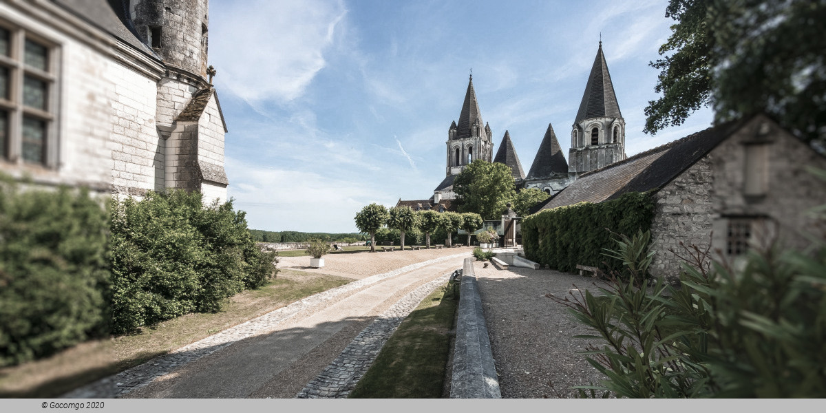 Loches