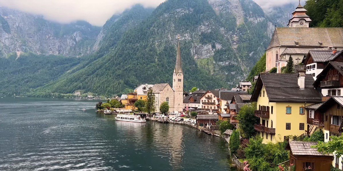 Day Tour to Hallstatt and Alps from Vienna
