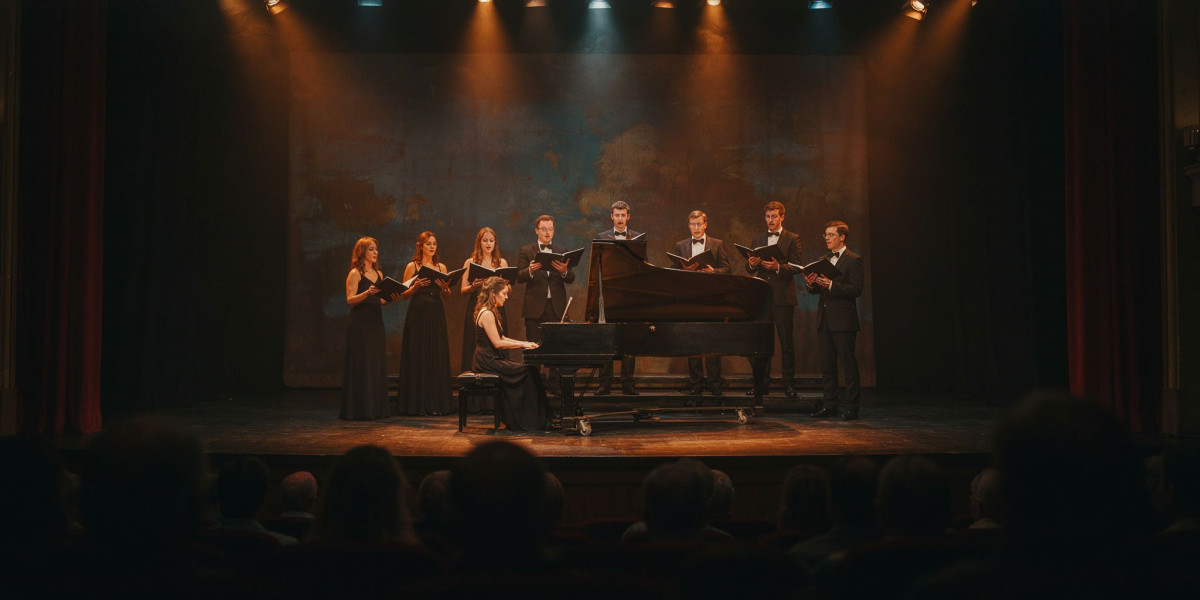 Voces8; Jonathan Dove, photo 1