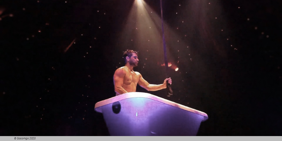 Scene 3 from the show "Absinthe"