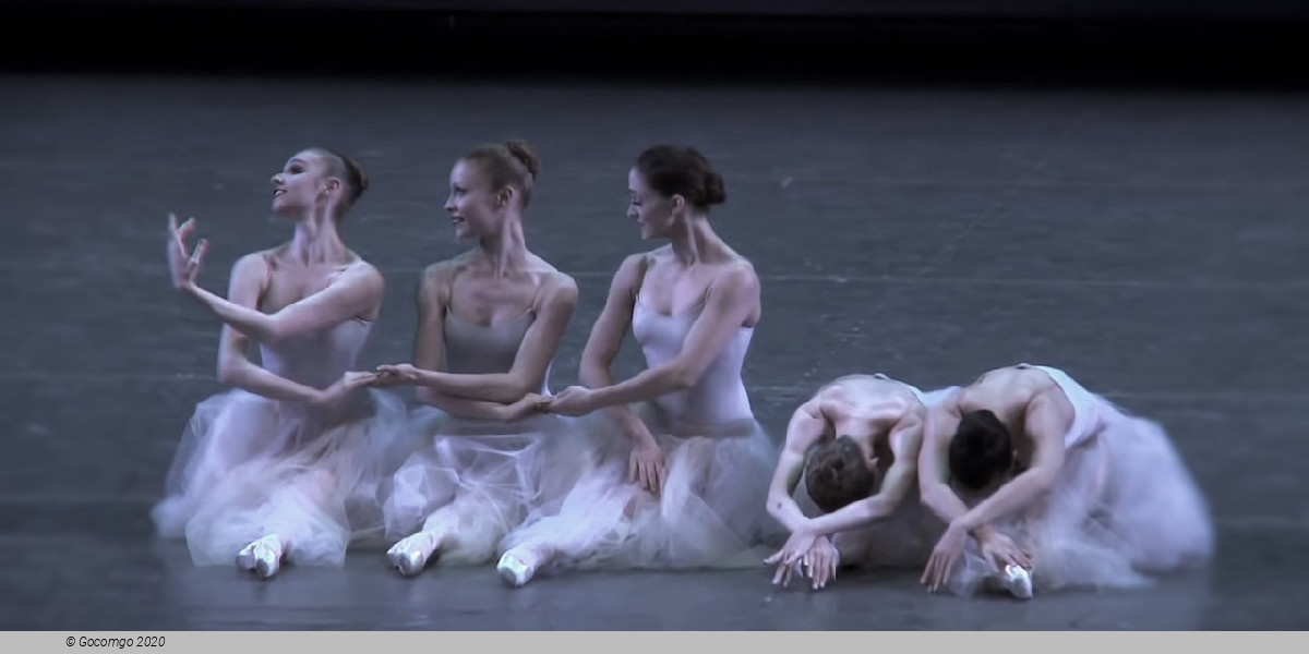 Scene 2 from the ballet "Serenade", photo 8